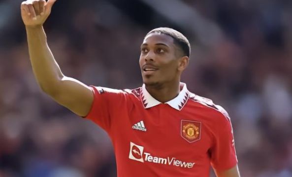 森纳中场的 森纳中场的