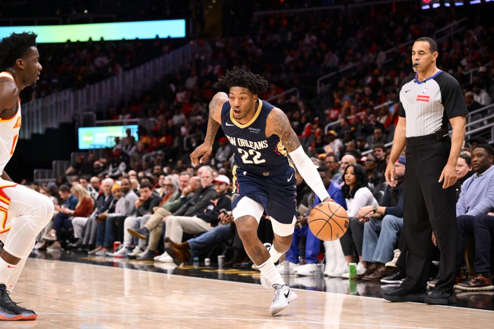 他在关键时 他在关键时