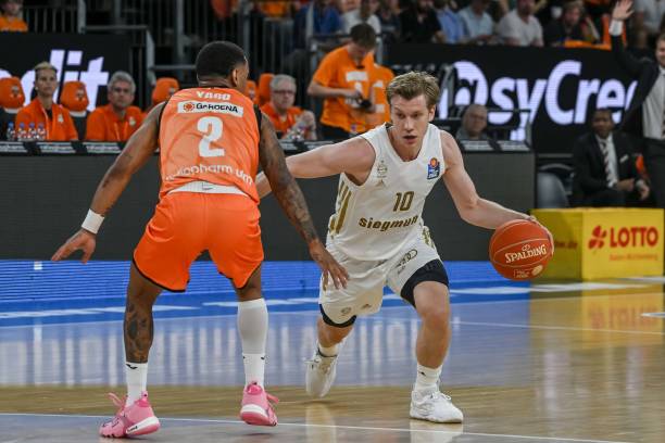 这样的后防 这样的后防